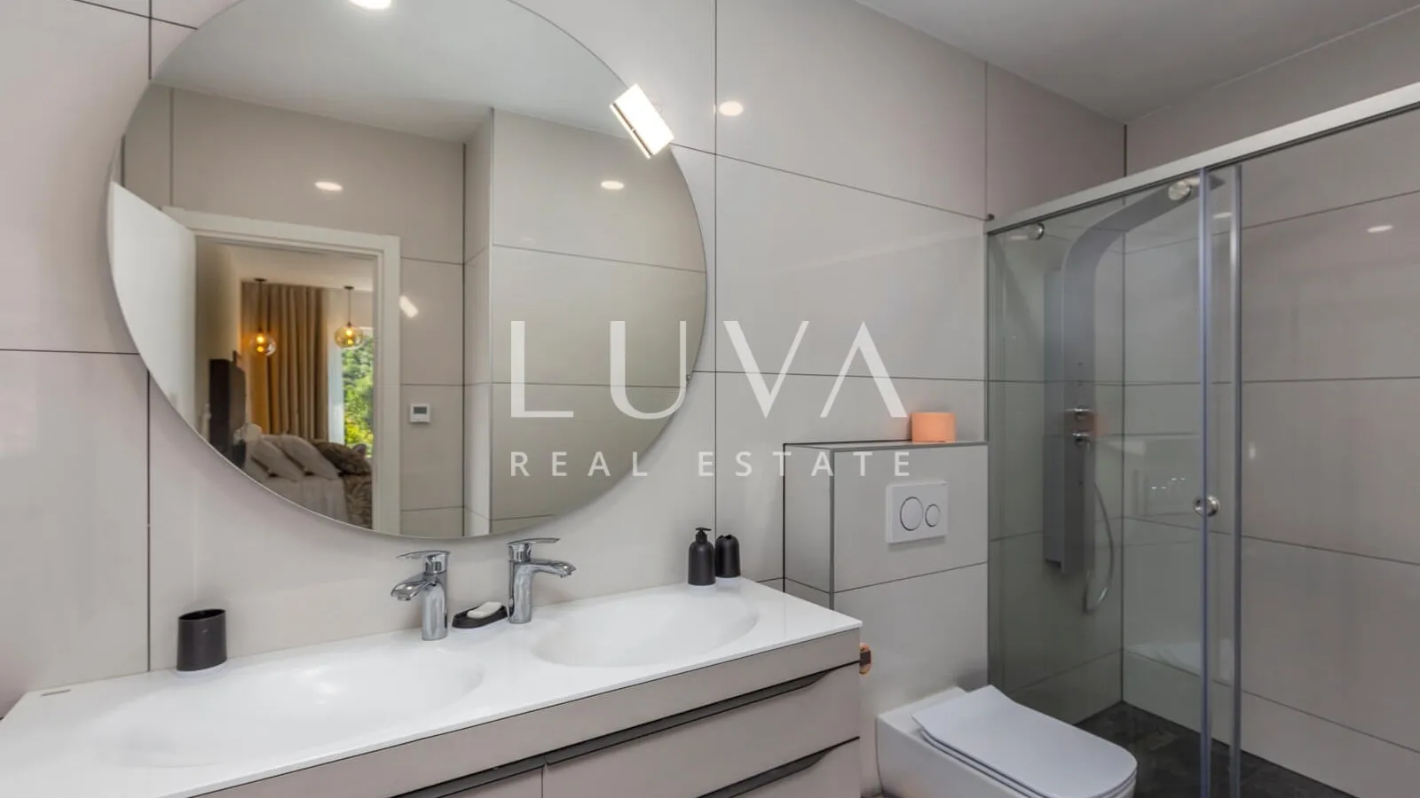 Mošćenička Draga, luxury house with a pool for sale