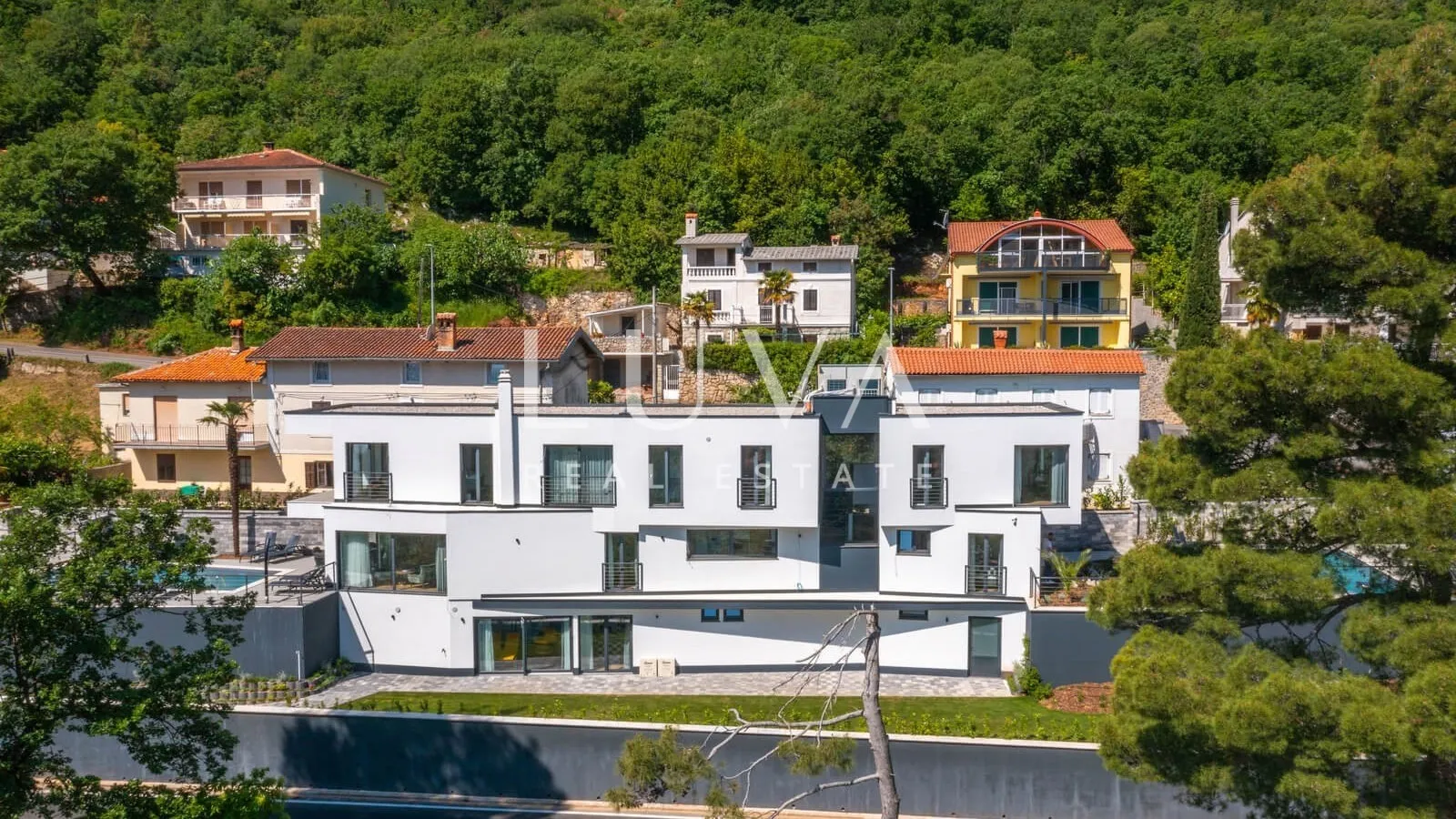 Mošćenička Draga, luxury house with a pool for sale