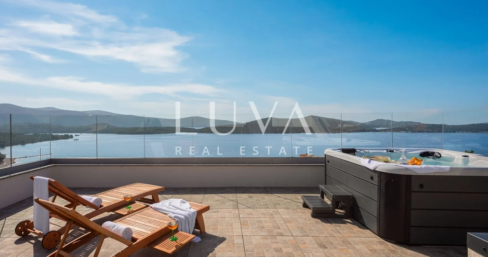 Žaborić, Šibenik, luxury villa with a pool near the sea for sale