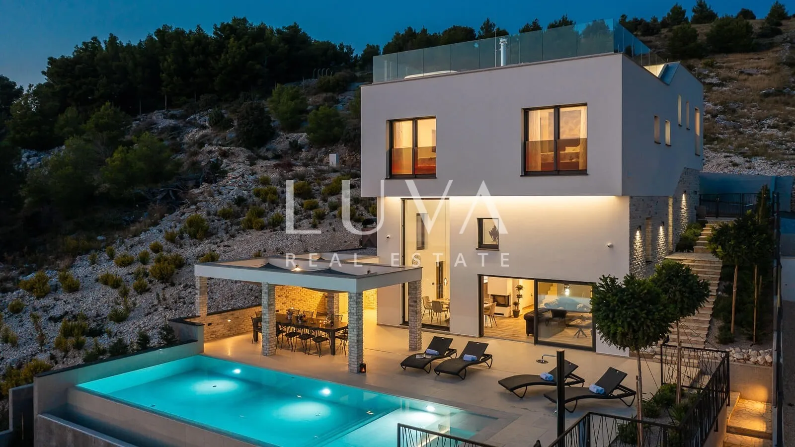 Žaborić, Šibenik, luxury villa with a pool near the sea for sale