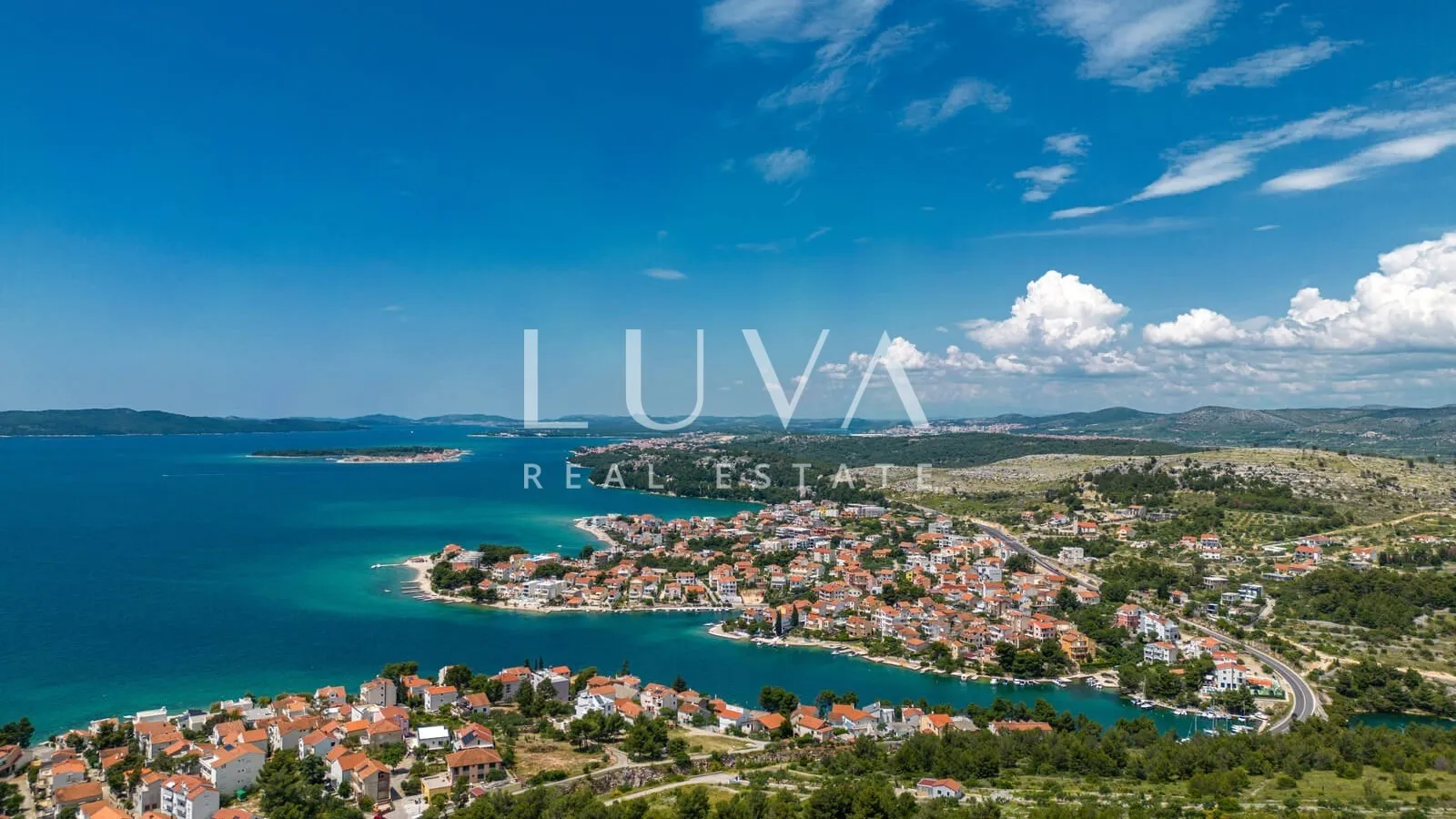Žaborić, Šibenik, luxury villa with a pool near the sea for sale