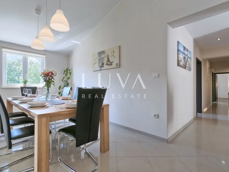 Labin area, luxury house with a pool for sale
