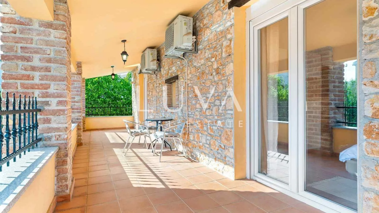 Funtana, luxury house with a pool for sale, near Poreč