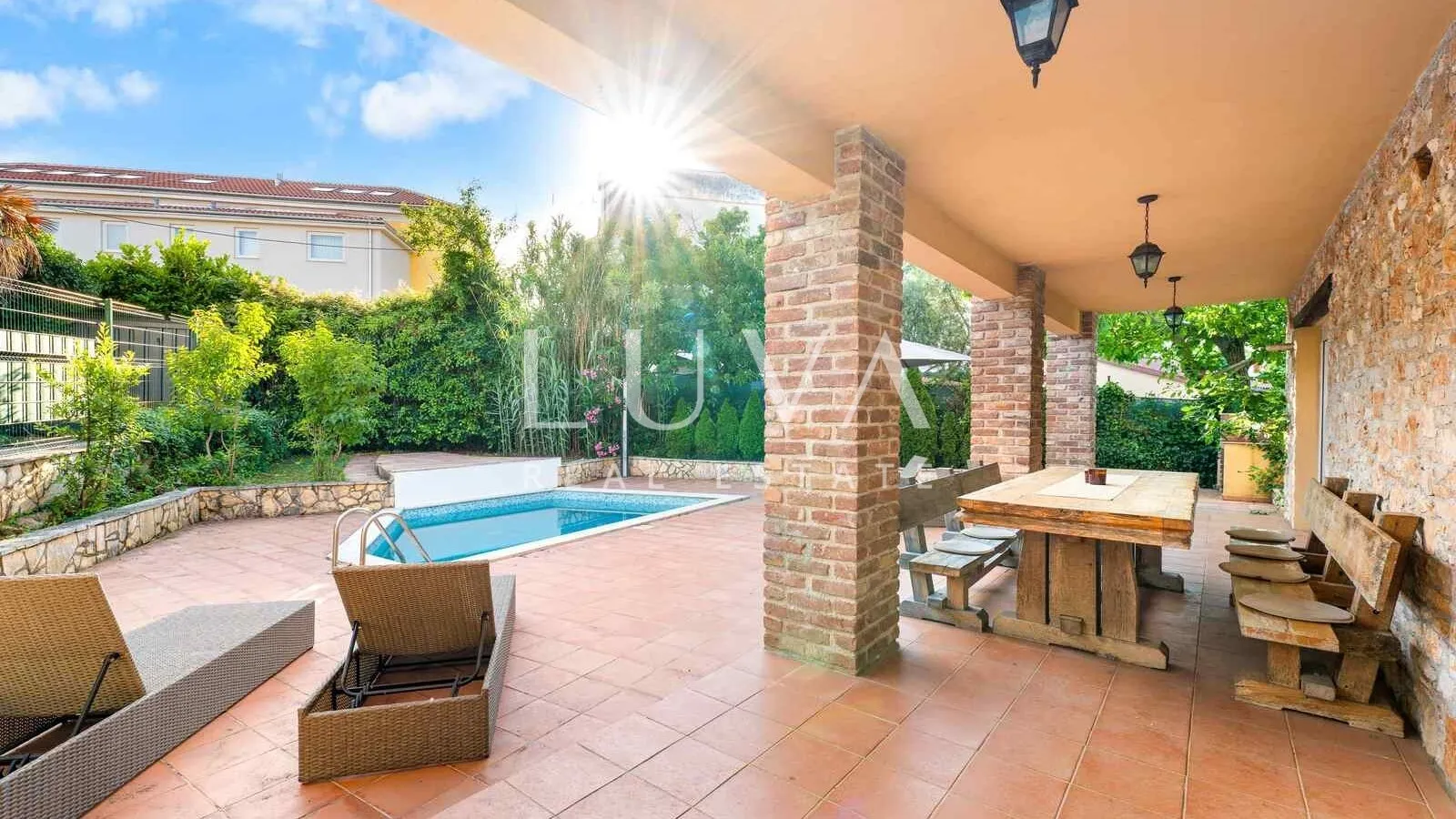 Funtana, luxury house with a pool for sale, near Poreč