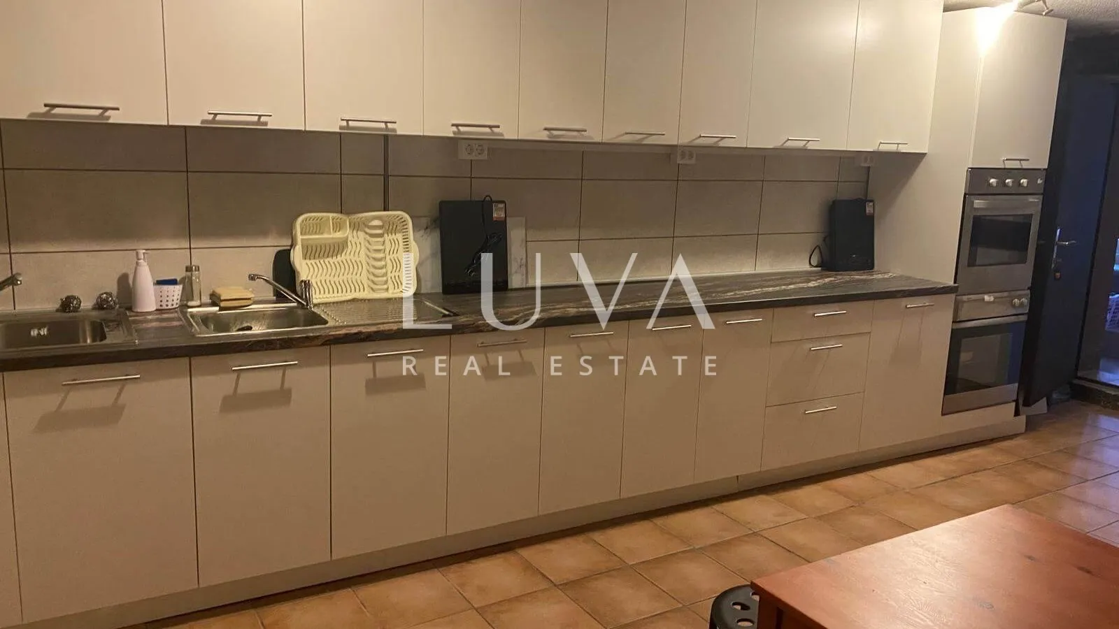 Sigečica, large 4-story house for sale, investment opportunity