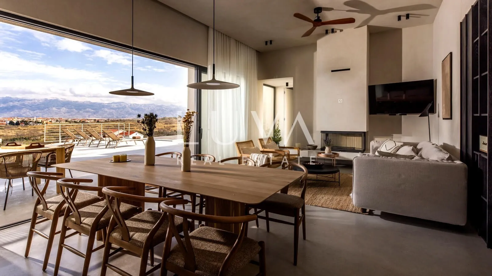 Povljana, Pag, luxury house with a pool and sea view for sale