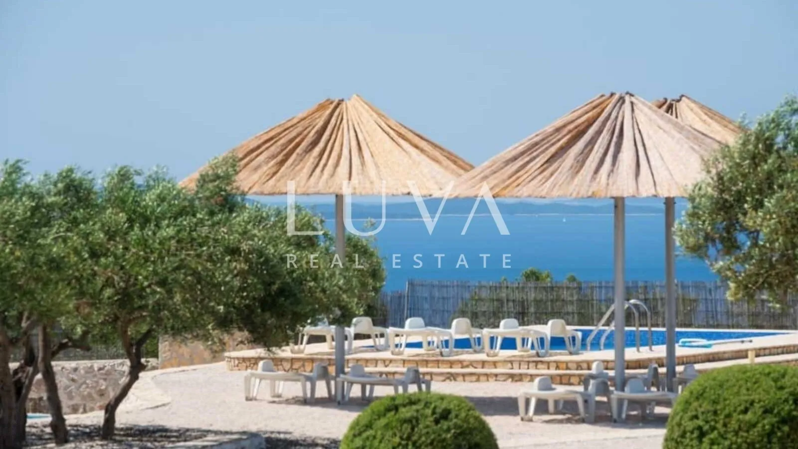 Brač, Milna, luksuzna kuća na posjedu od 10.000 m2 na prodaju