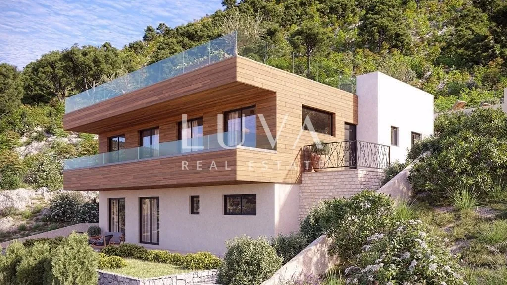 Ražanj, vila (roh bau) s bazenom prvi red uz more