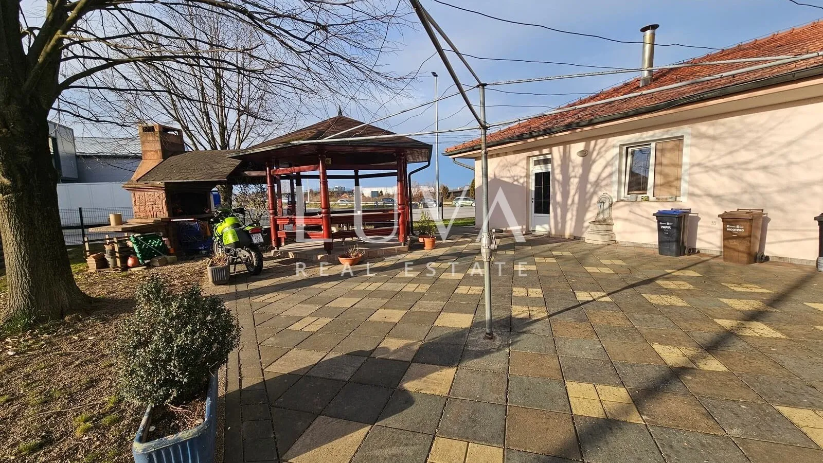 Zagreb, Ježdovec, raskošna kuća s bazenom na prodaju