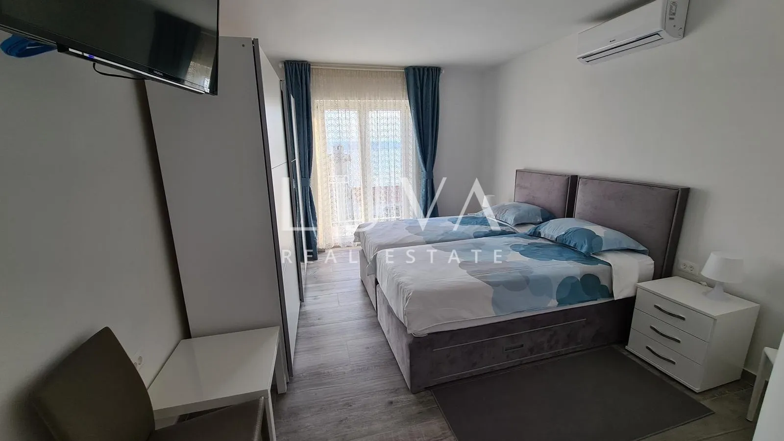 Dramalj, apartmanska kuća 300m2 na prodaju