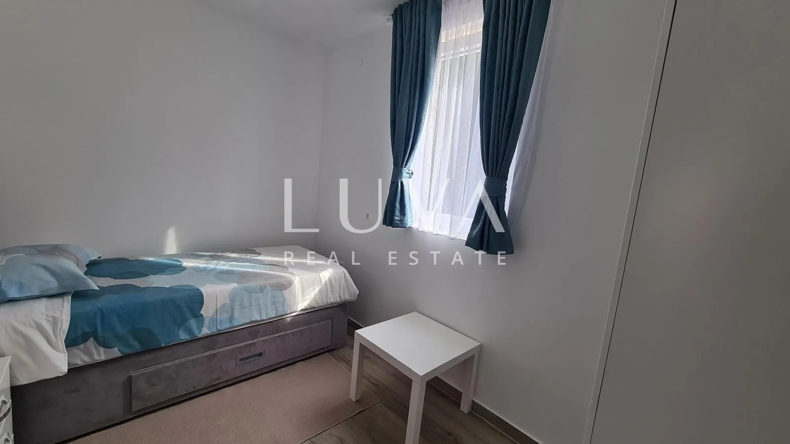 Dramalj, apartmanska kuća 300m2 na prodaju