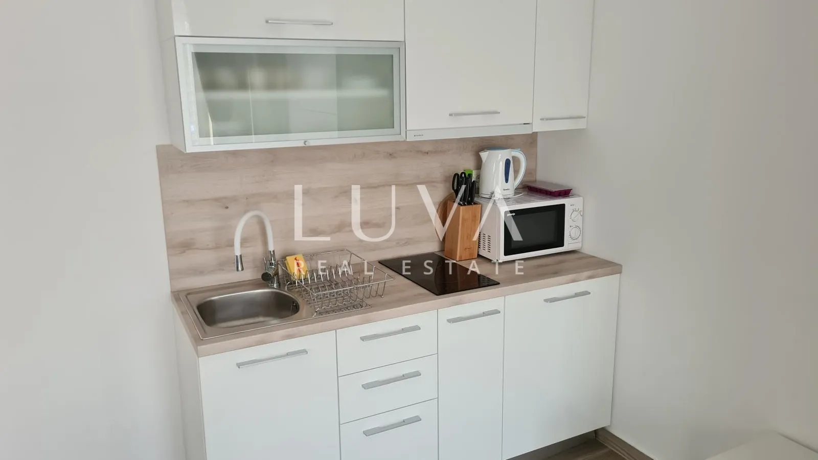 Dramalj, apartmanska kuća 300m2 na prodaju