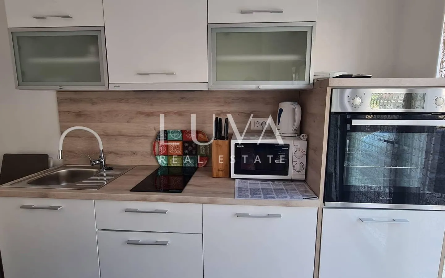 Dramalj, apartmanska kuća 300m2 na prodaju