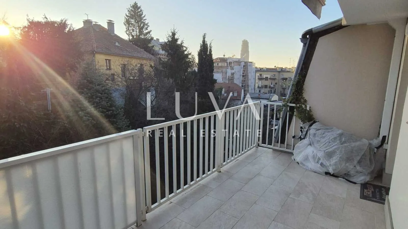 Zagreb, Šalata, dvoetažan šesterosobni stan 225m2, prodaja