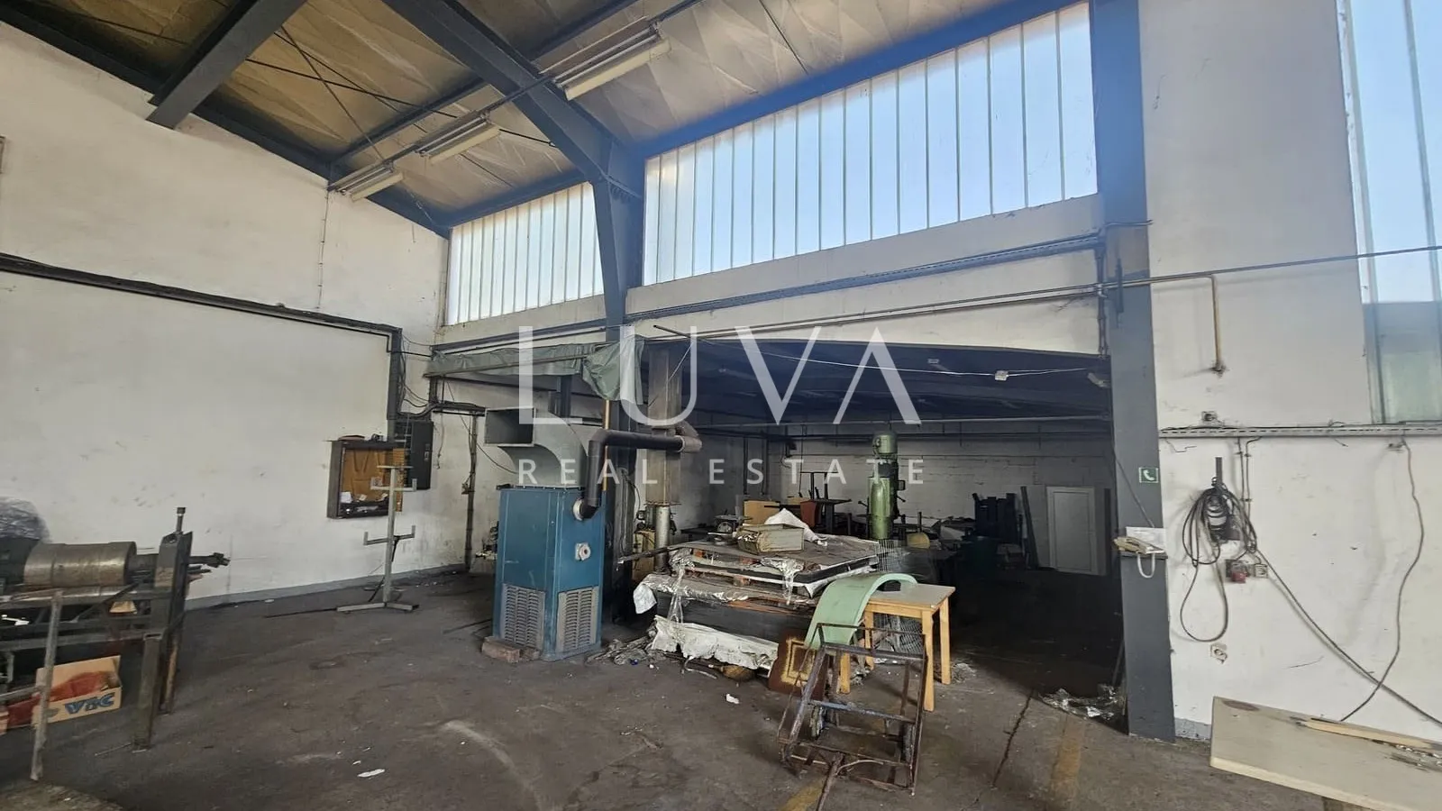 Zagreb, Gračani – Geschäftsgebäude mit 3249 m² für Büro-, Lager- und Produktionszwecke