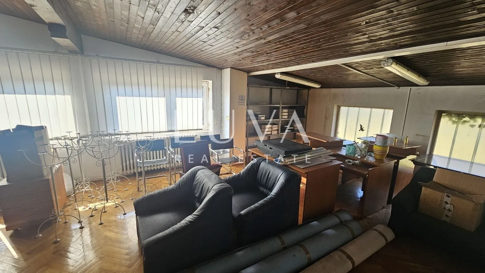 Zagreb, Gračani – Geschäftsgebäude mit 3249 m² für Büro-, Lager- und Produktionszwecke