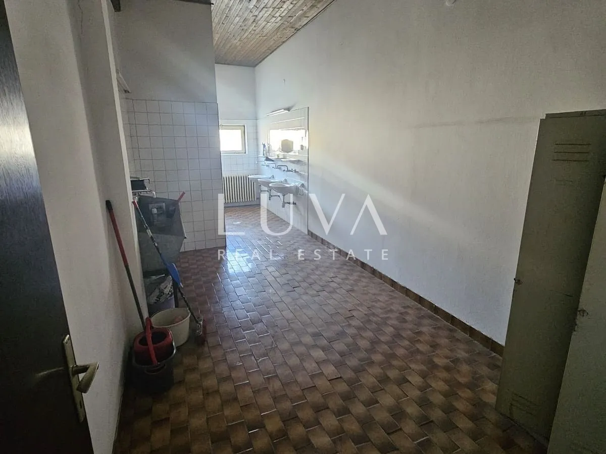 Zagreb, Gračani – Geschäftsgebäude mit 3249 m² für Büro-, Lager- und Produktionszwecke