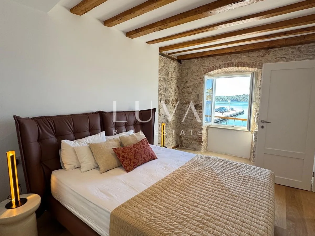 Šibenik, center, luxurious 150m² apartment with a sea view