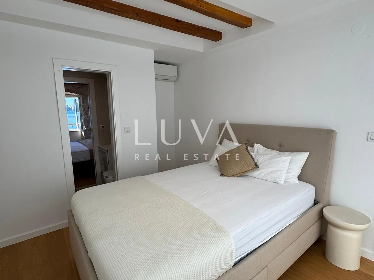 Šibenik, center, luxurious 150m² apartment with a sea view