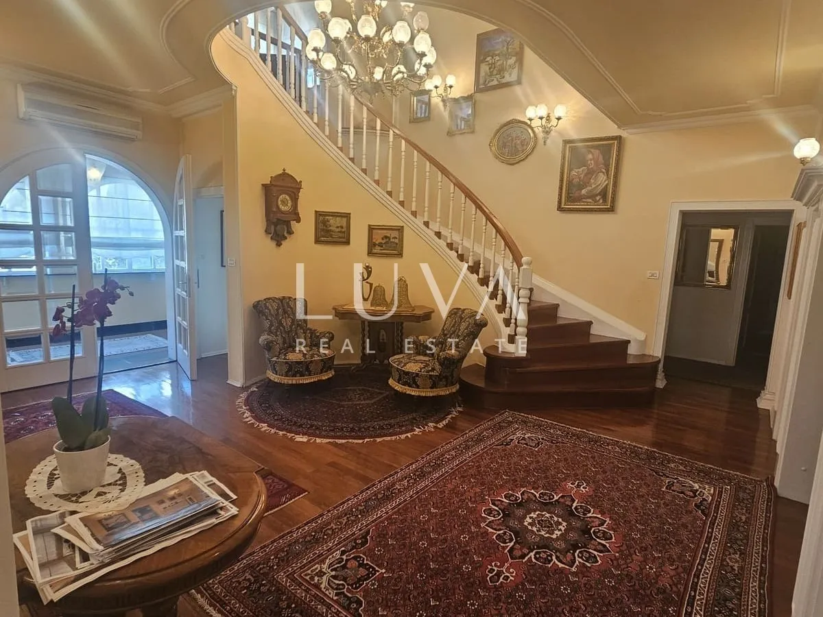 Zagreb, Gračani, luksuzno obiteljsko imanje, vila 810m2 na zemljištu 3.965m2
