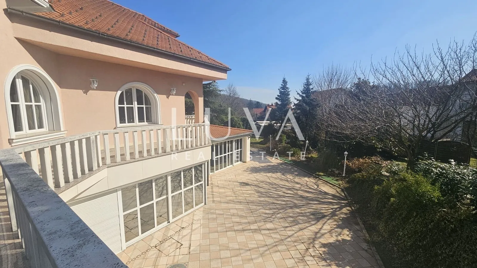 Zagreb, Gračani, luksuzno obiteljsko imanje, vila 810m2 na zemljištu 3.965m2