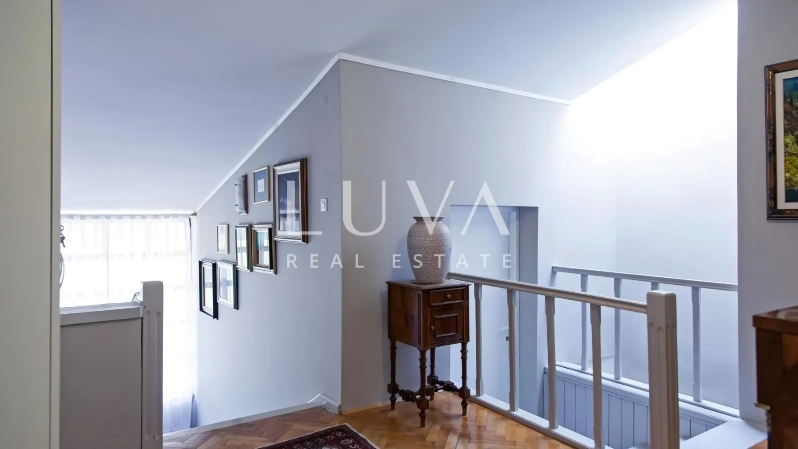Pula, izvanredna apartmanska kuća s bazenom na prodaju