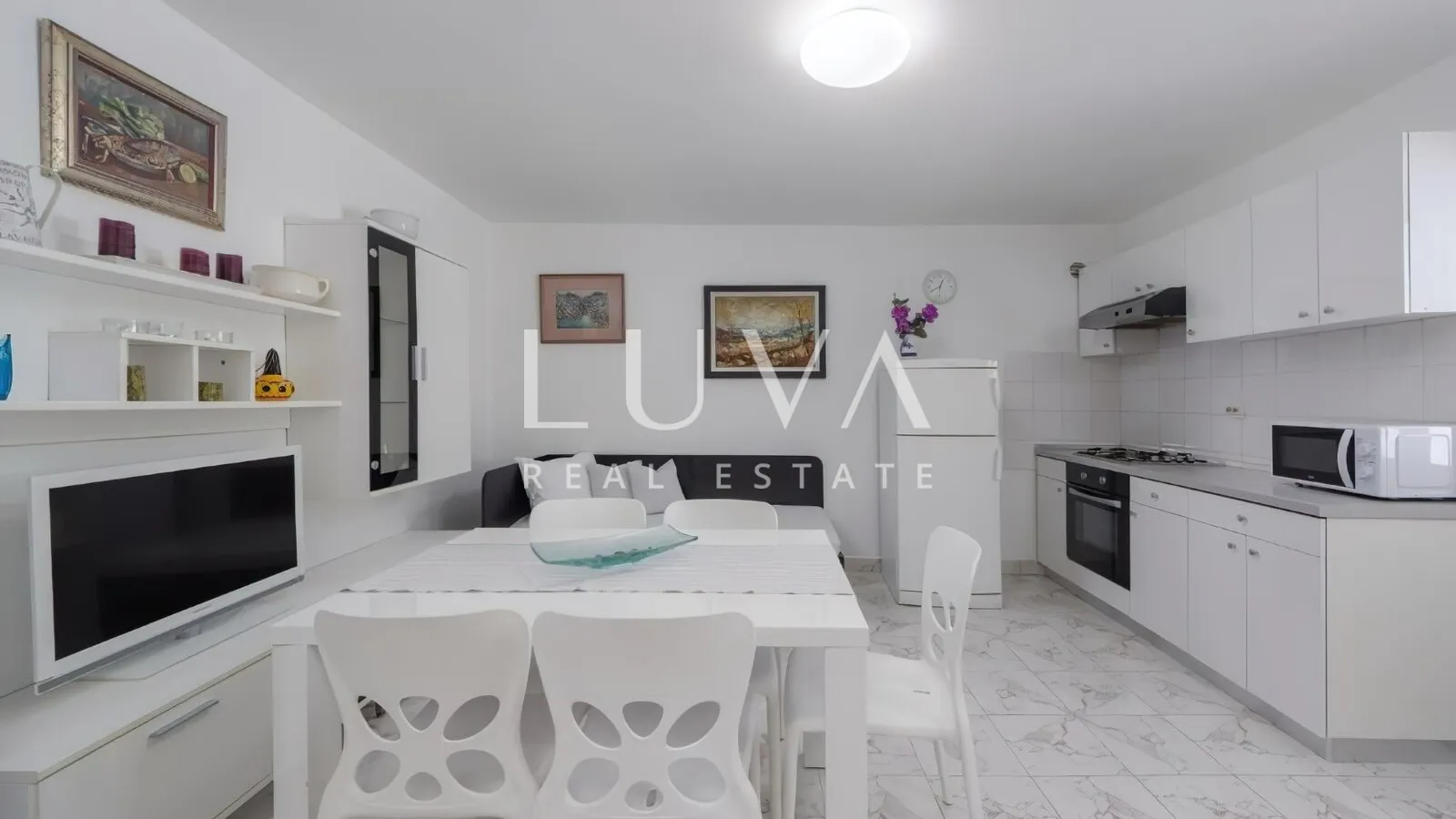 Pula, izvanredna apartmanska kuća s bazenom na prodaju