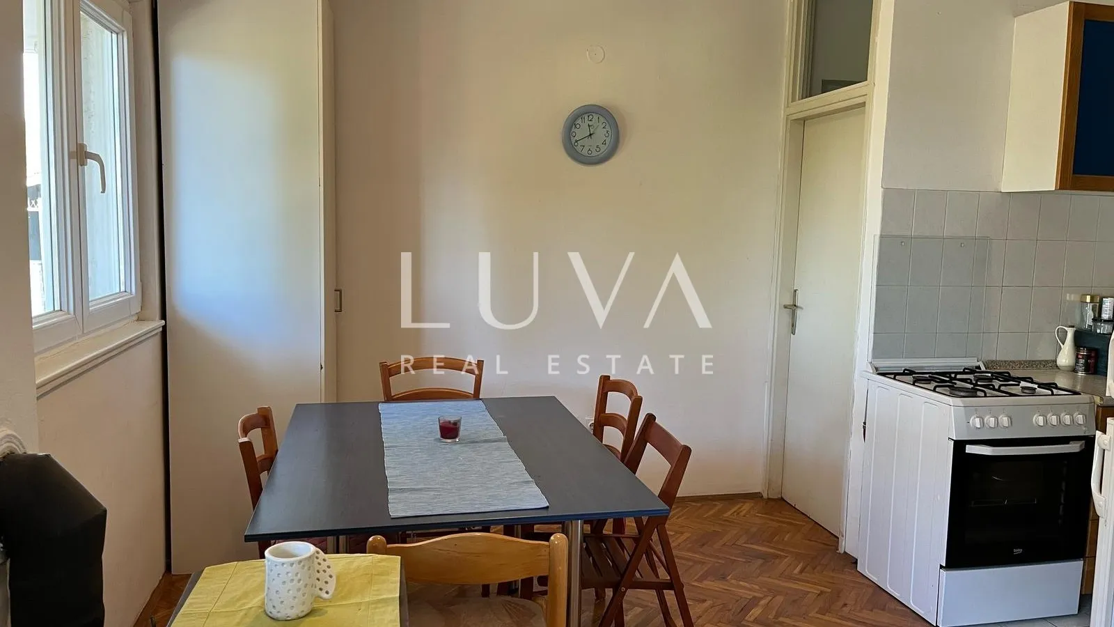 Čiovo, apartmanska kuća 540m2 s pogledom na more, prodaja