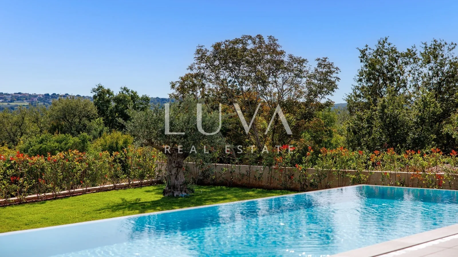 Sveti Lovreč, Istra, luksuzna vila s bazenom na prodaju