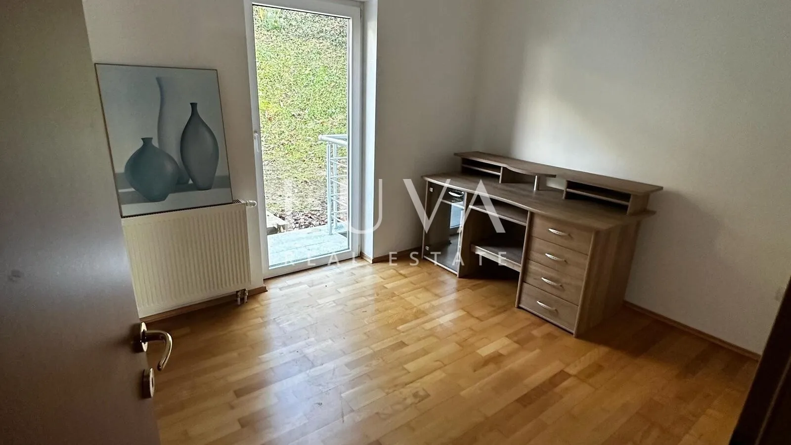 Zagreb, Šestine, luksuzan dvoetažni stan za najam 196 m2 s vrtom i garažom