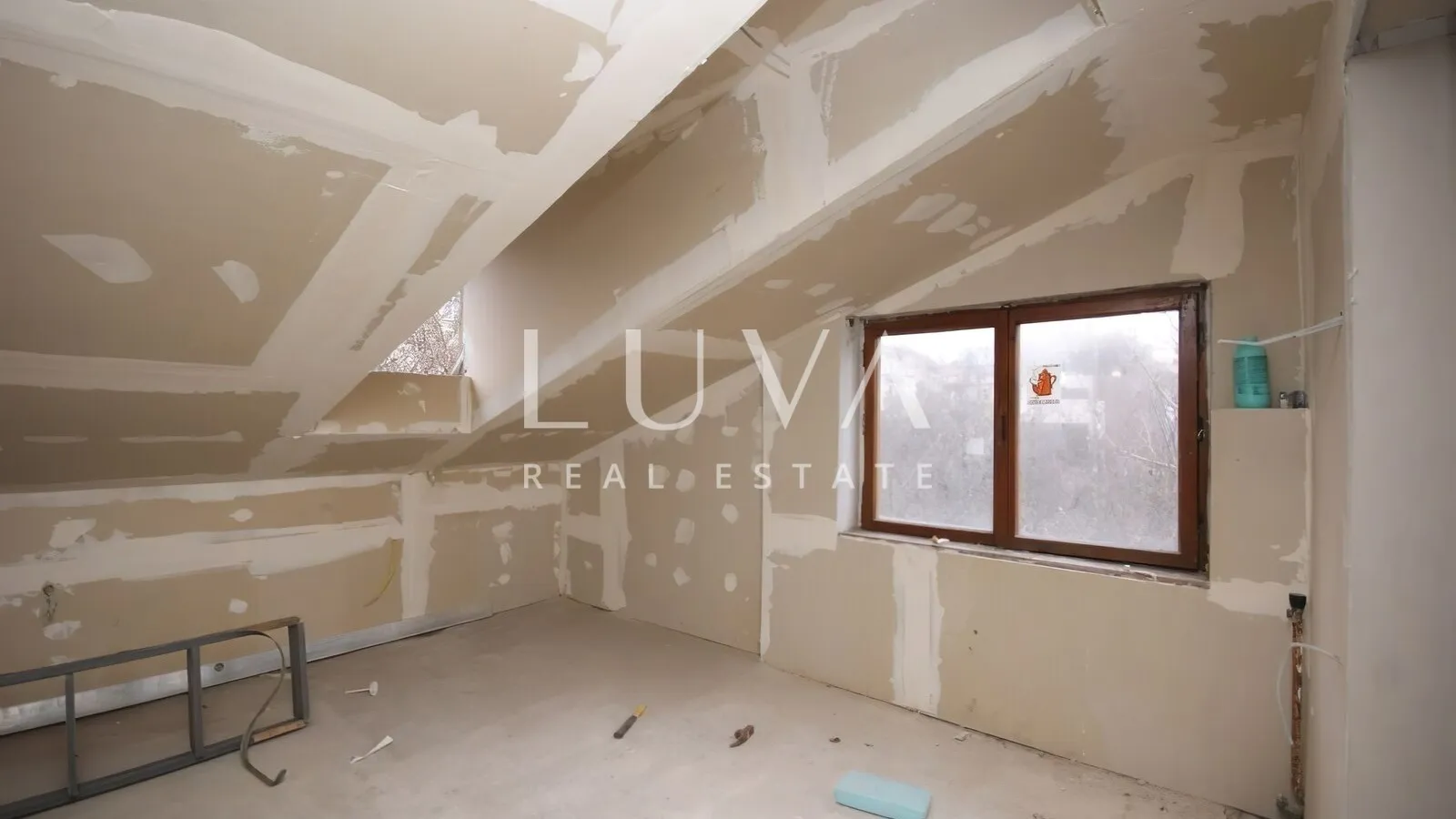 Zagreb Pantovčak, 141m2 apartment for renovation, for sale