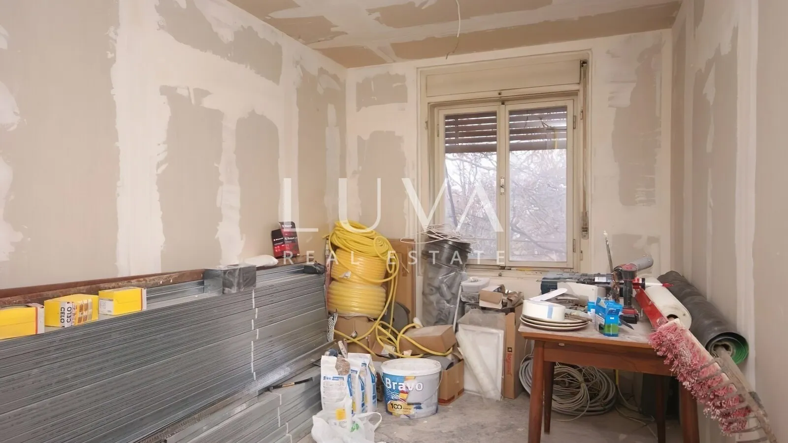Zagreb Pantovčak, 141m2 apartment for renovation, for sale