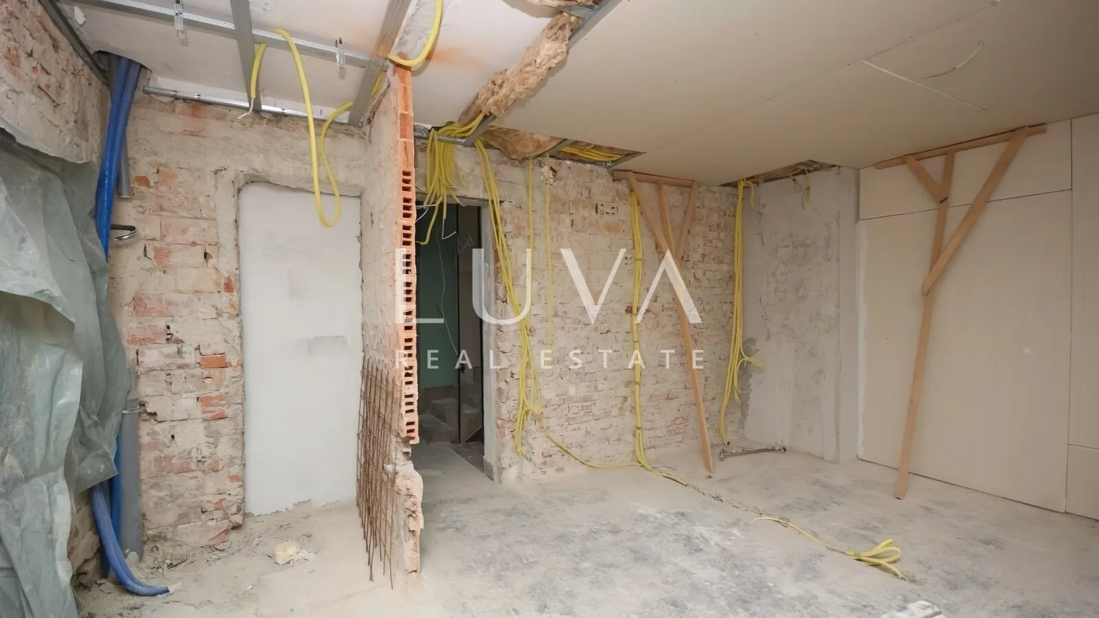 Zagreb Pantovčak, 141m2 apartment for renovation, for sale