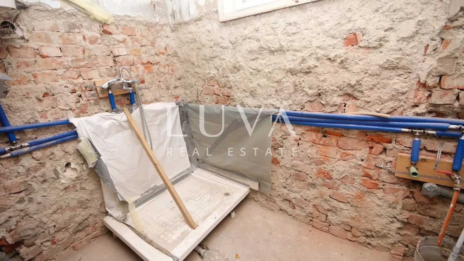 Zagreb Pantovčak, 141m2 apartment for renovation, for sale