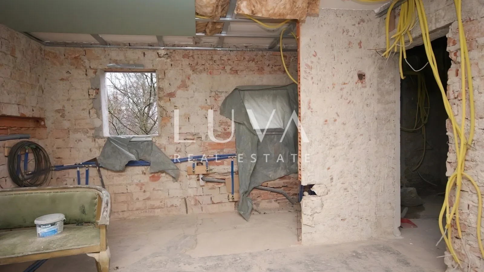 Zagreb Pantovčak, 141m2 apartment for renovation, for sale