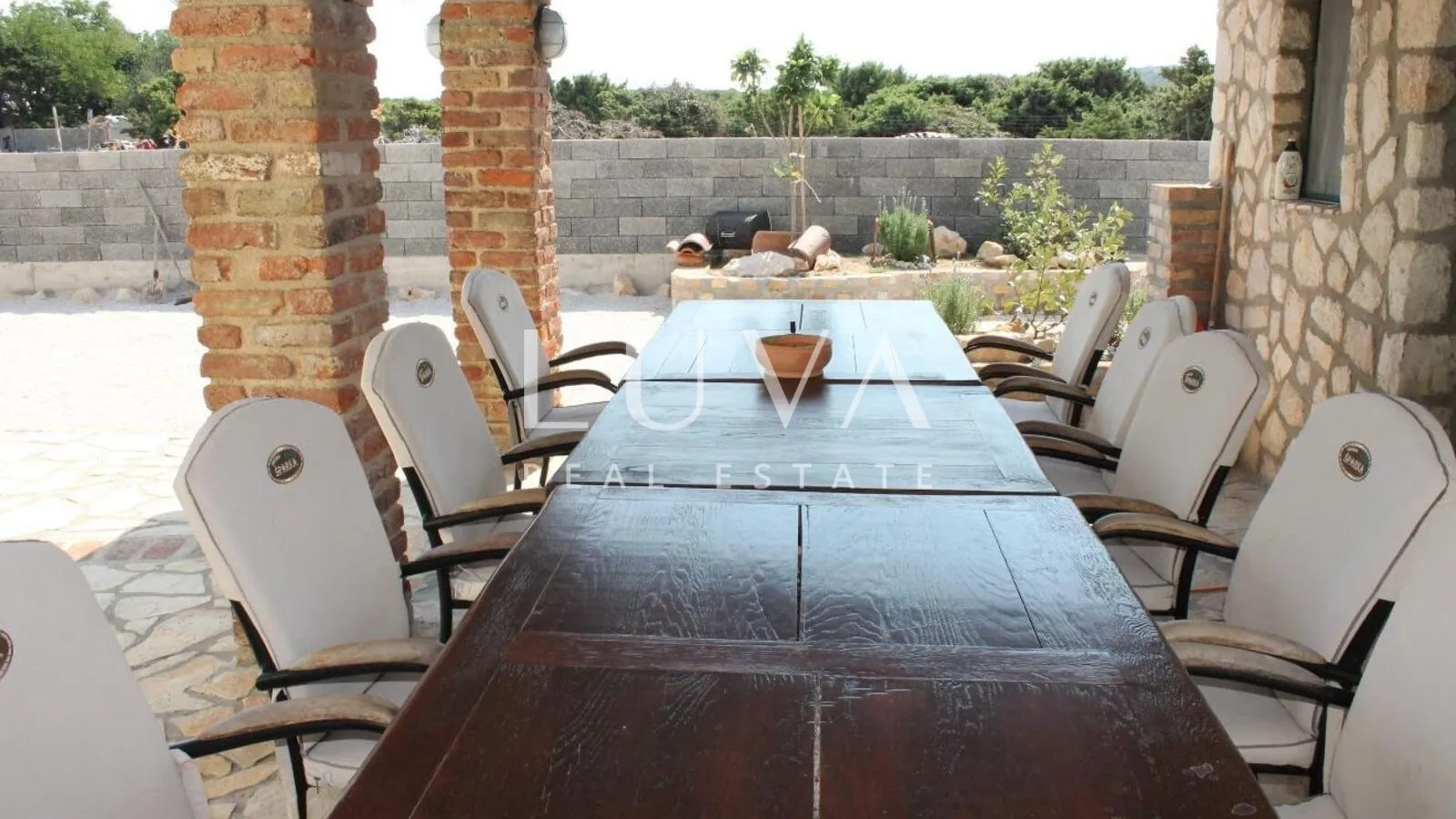 Proboj, Pag, 100m2 house with pool, for sale
