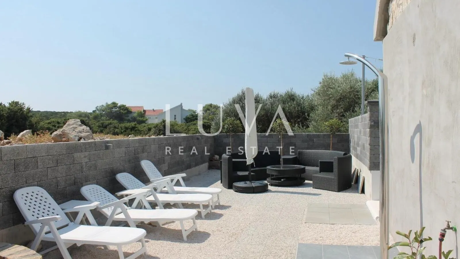 Proboj, Pag, 100m2 house with pool, for sale
