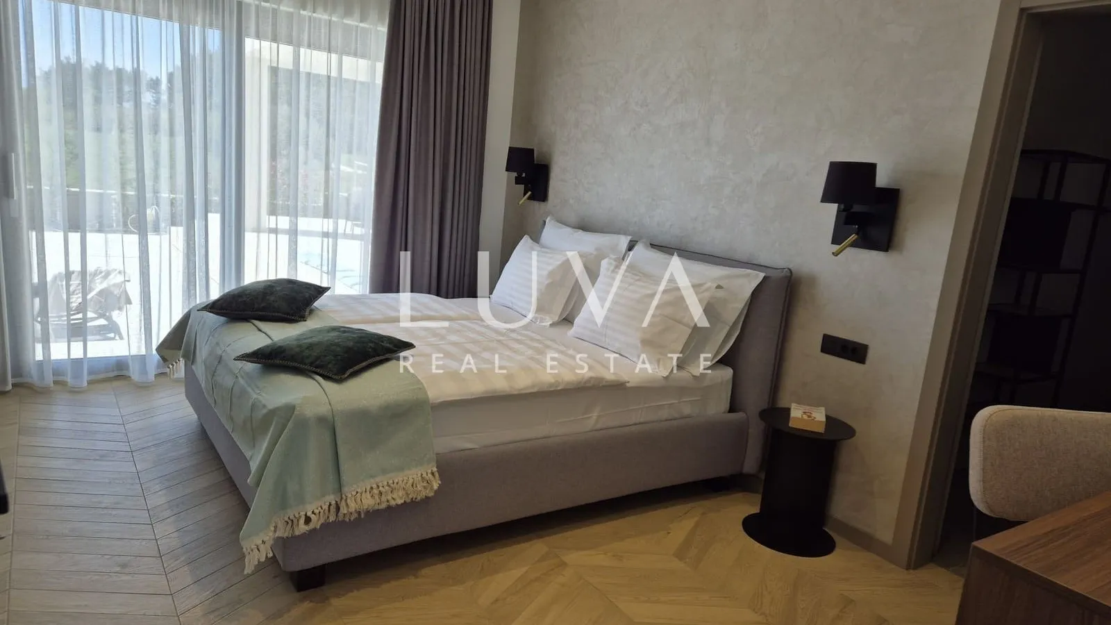 Brajkovići, Rovinj, Istra, luksuzna kuća s bazenom na prodaju