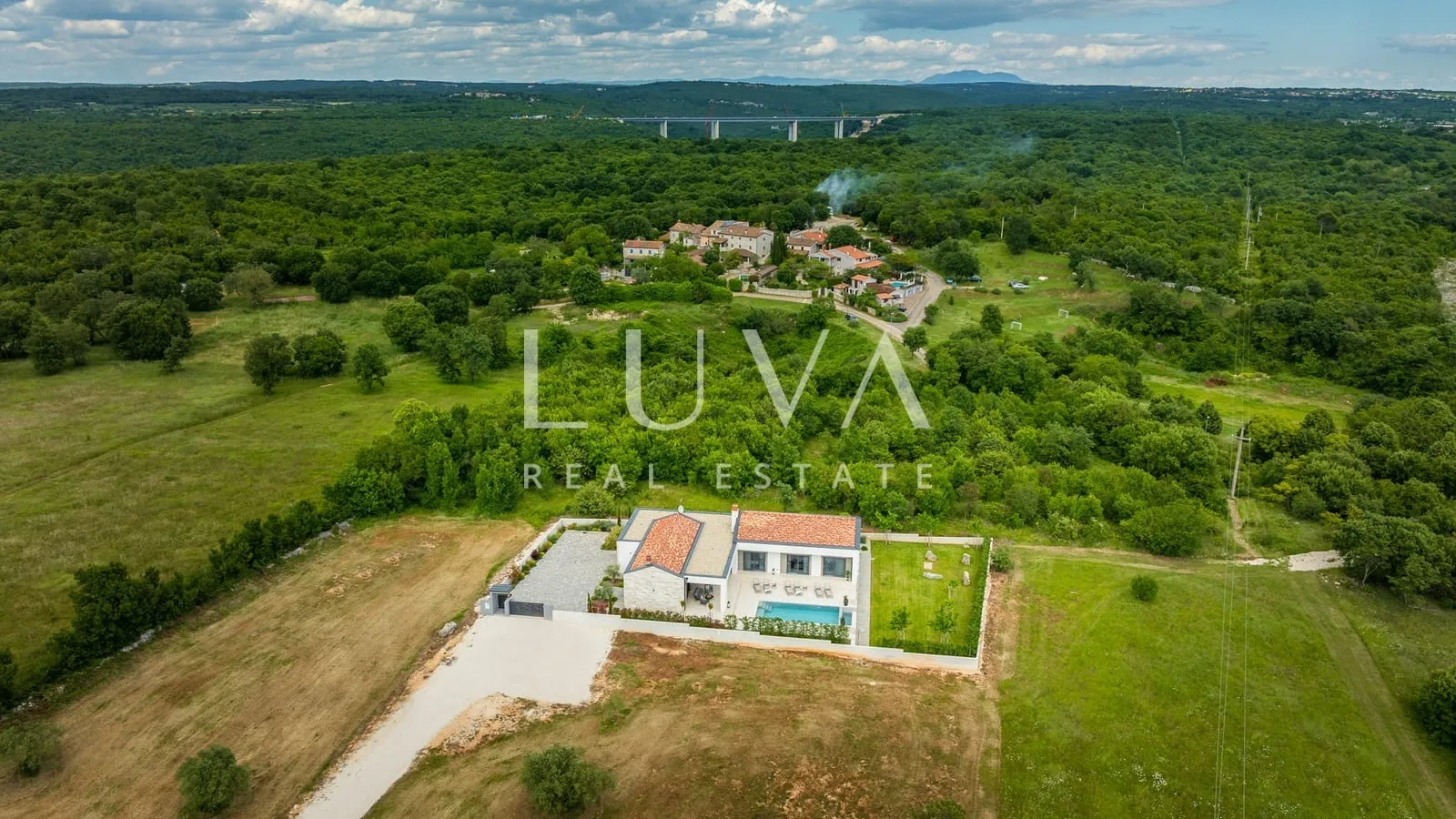 Brajkovići, Rovinj, Istra, luksuzna kuća s bazenom na prodaju
