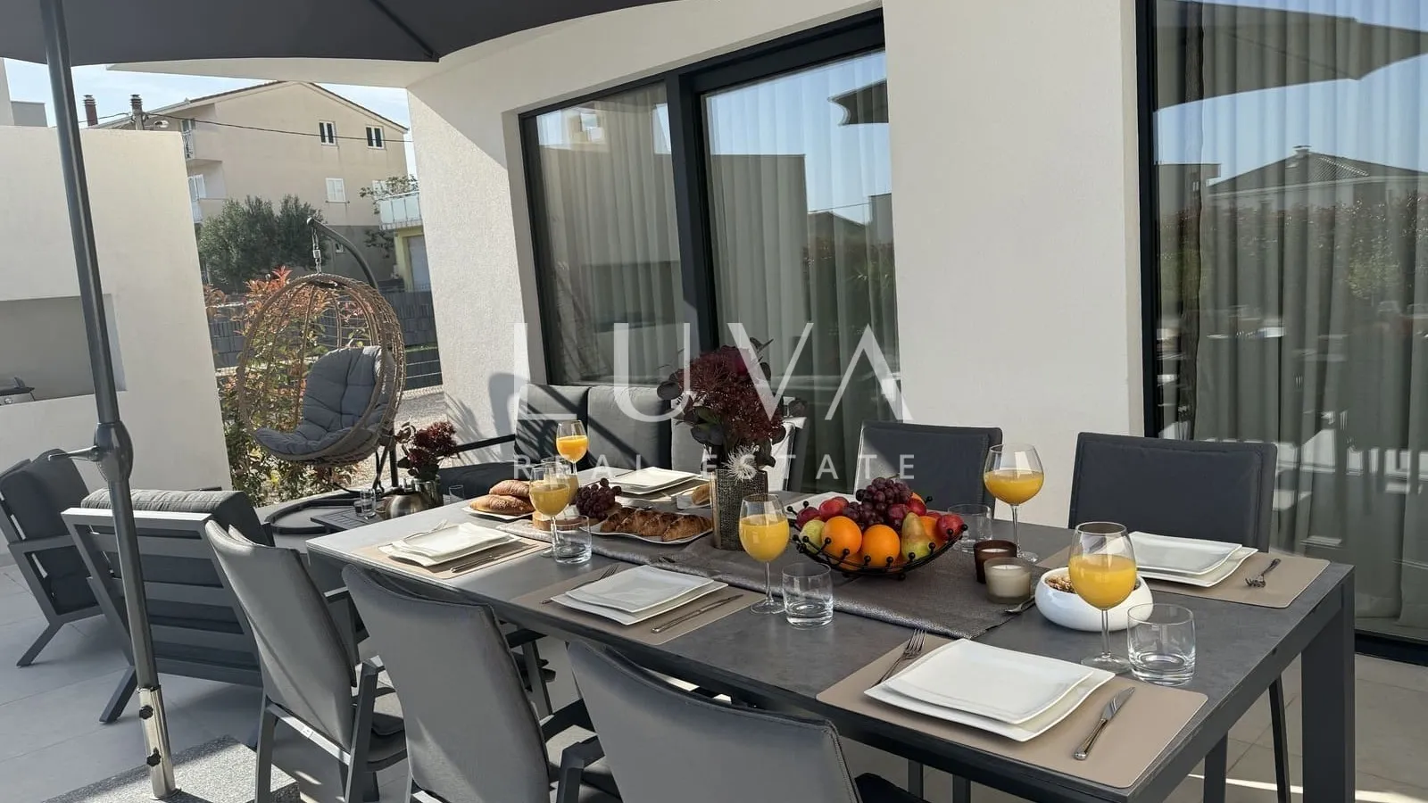 Kaštel Stari, Split, moderna luksuzna vila s bazenom na prodaju