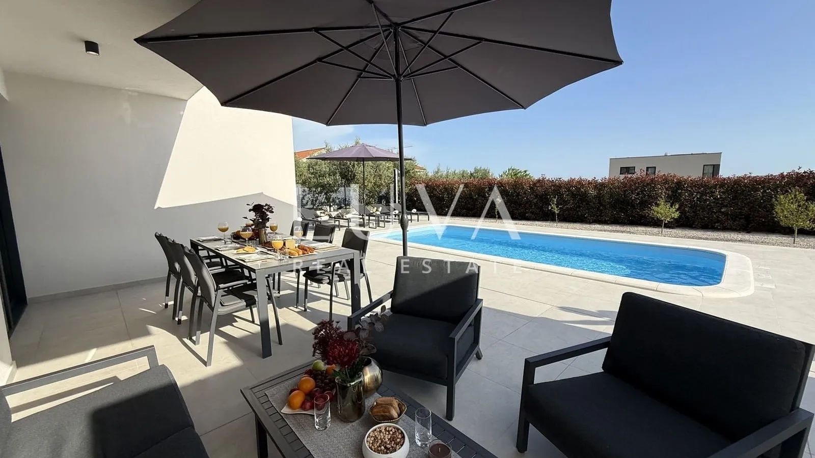 Kaštel Stari, Split, moderna luksuzna vila s bazenom na prodaju
