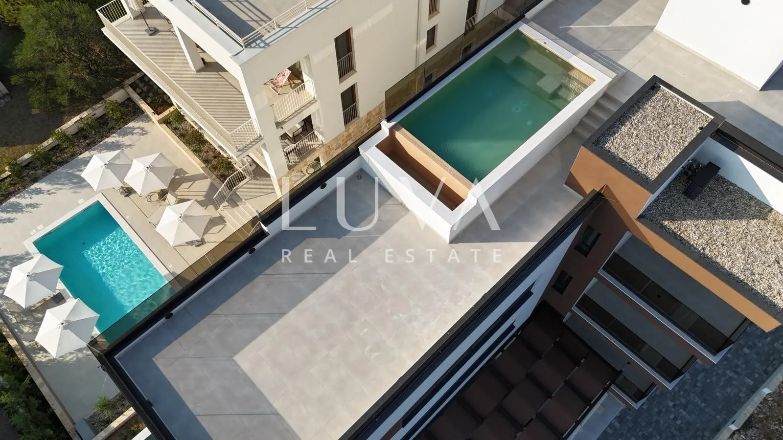 Luxury Seaside Apartment with Pool – Kožino, Zadar