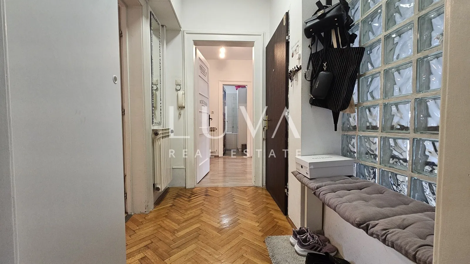 Zagreb, Donji grad, 4s stan s krovnom terasom, prodaja