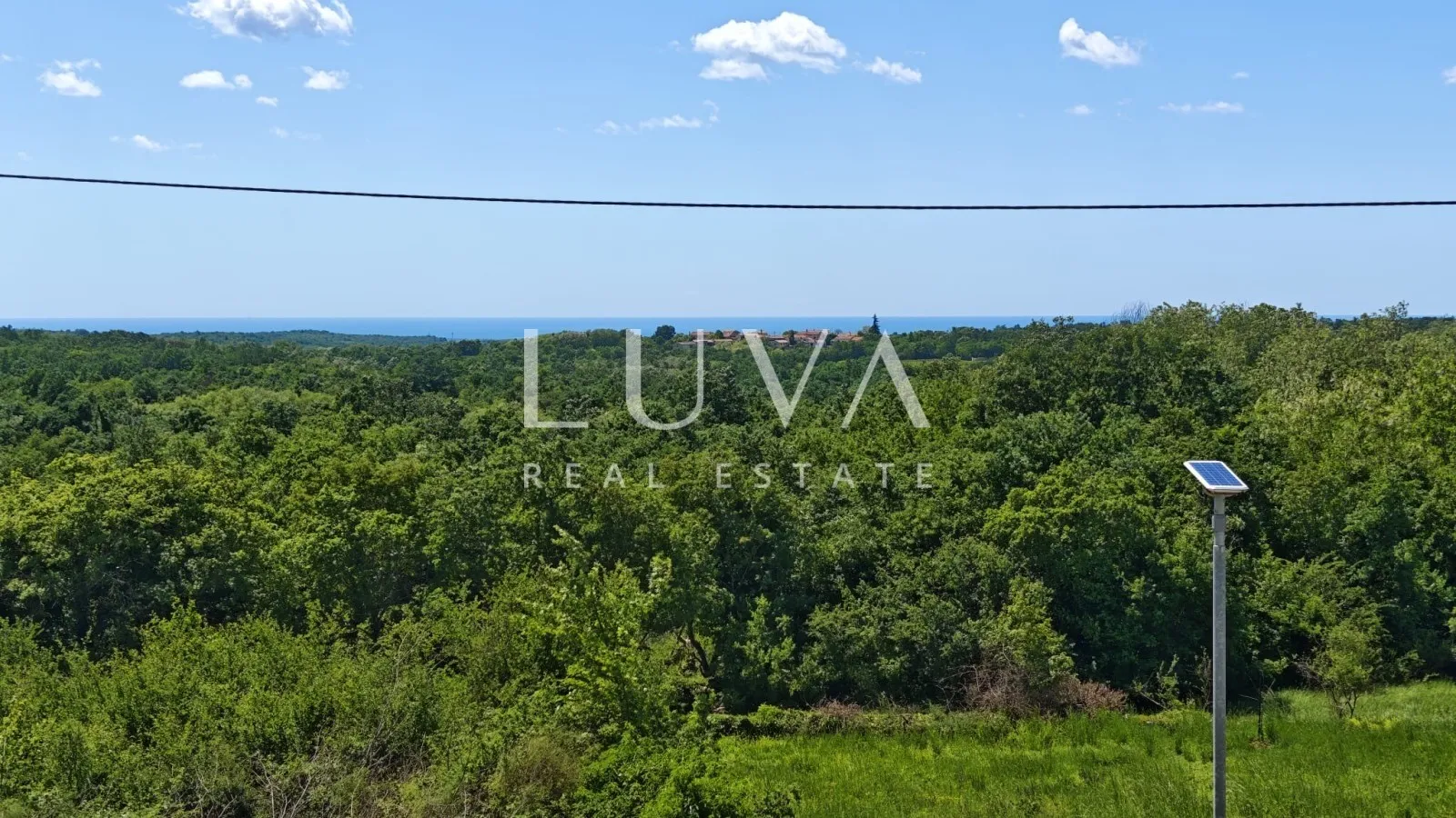 Istra, Tinjan, moderna vila s bazenom u izgradnji, 235 m2