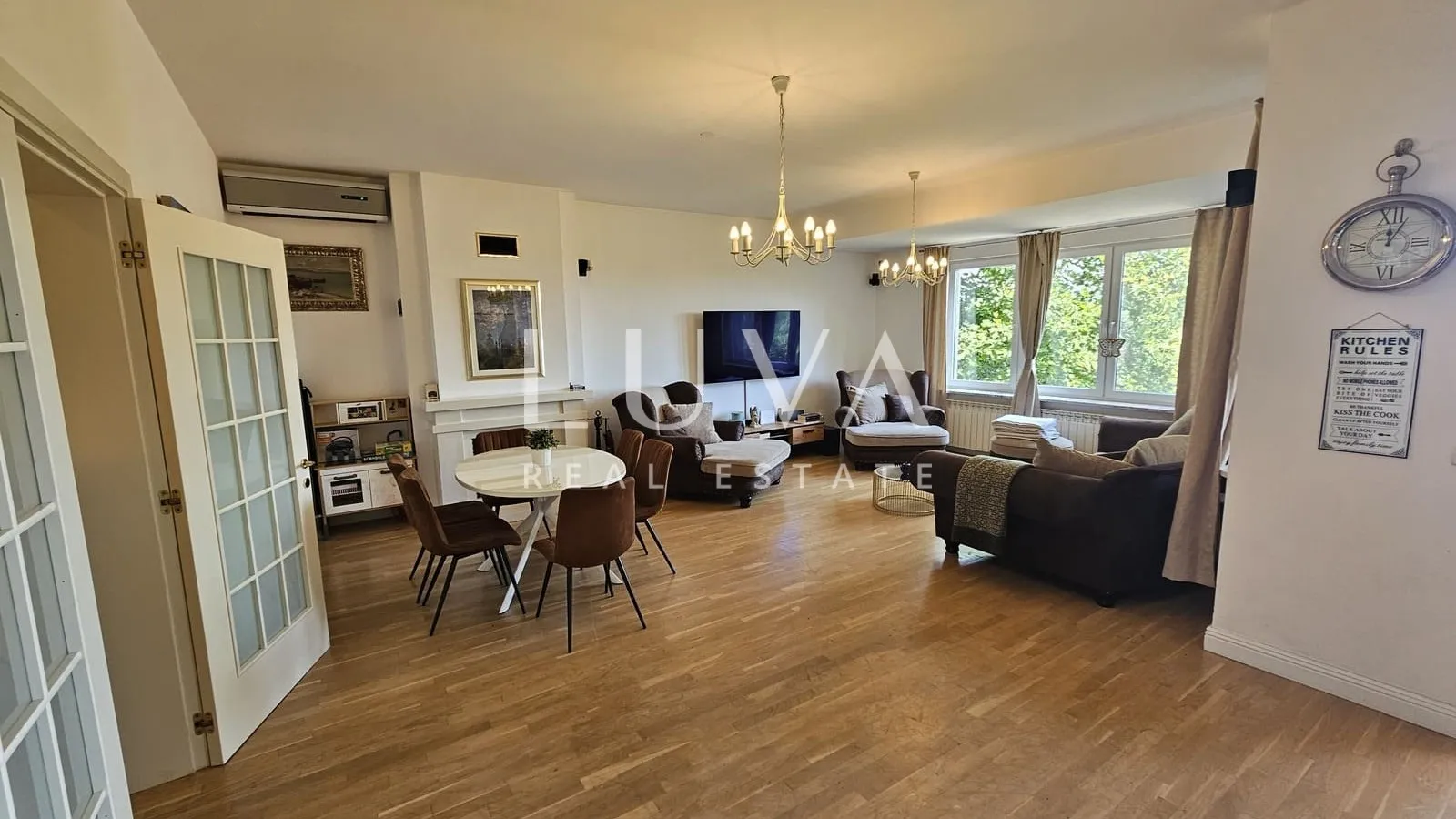 Zagreb, Gornje Prekrižje, luxury apartment with garden and garage, 230m2