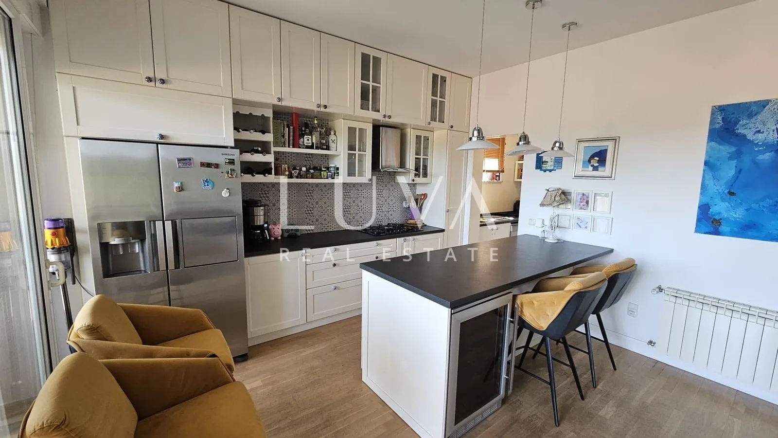 Zagreb, Gornje Prekrižje, luxury apartment with garden and garage, 230m2