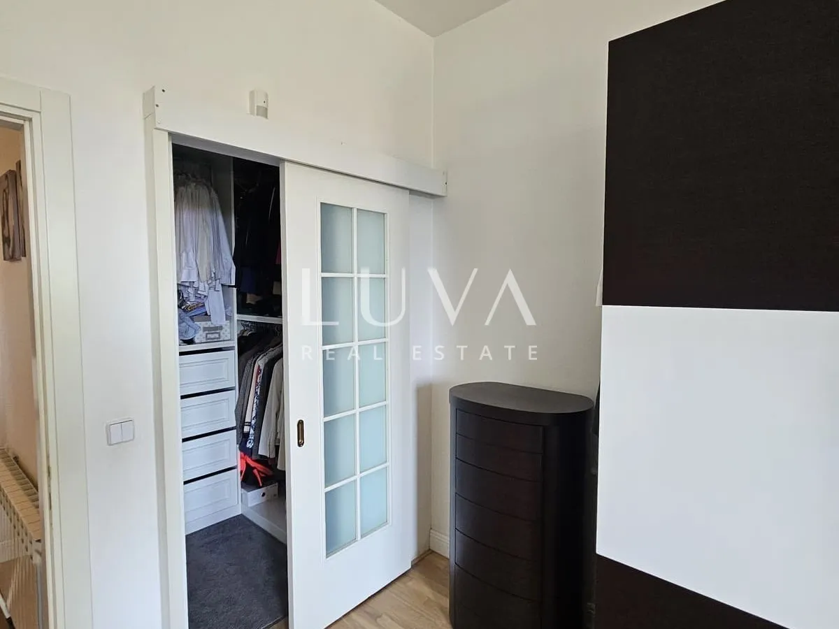 Zagreb, Gornje Prekrižje, luxury apartment with garden and garage, 230m2