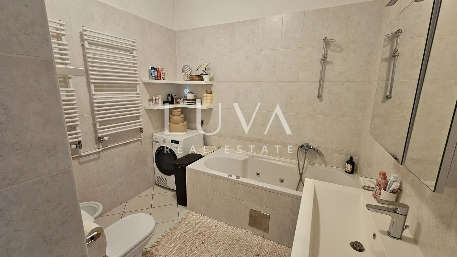 Zagreb, Gornje Prekrižje, luxury apartment with garden and garage, 230m2