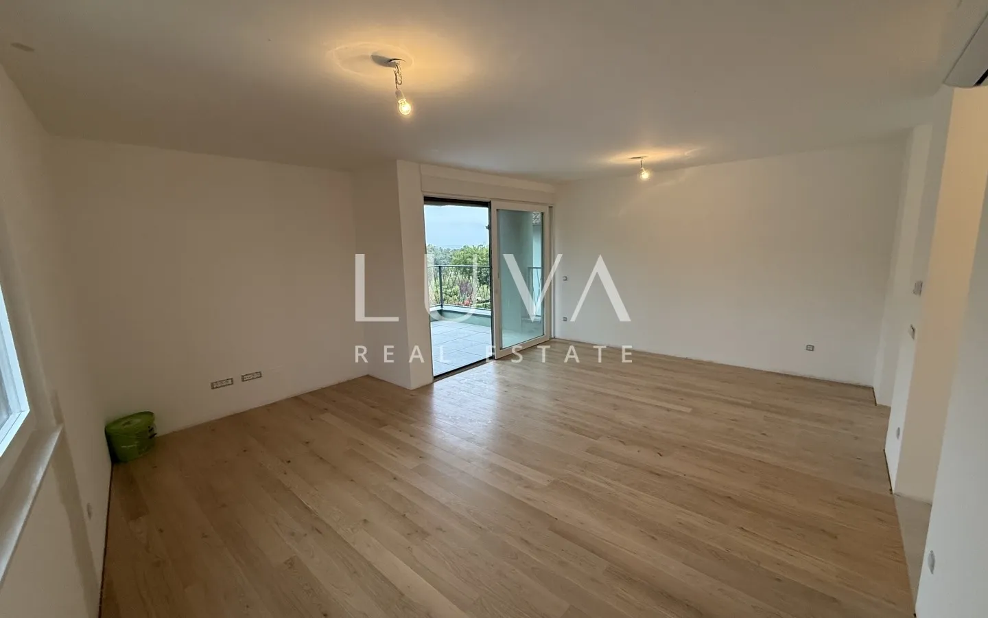 Zagreb, Fraterščica – Neubau 4-Zimmer-Wohnung + 2 Außenstellplätze + 1 Garagenstellplatz, 124 m²
