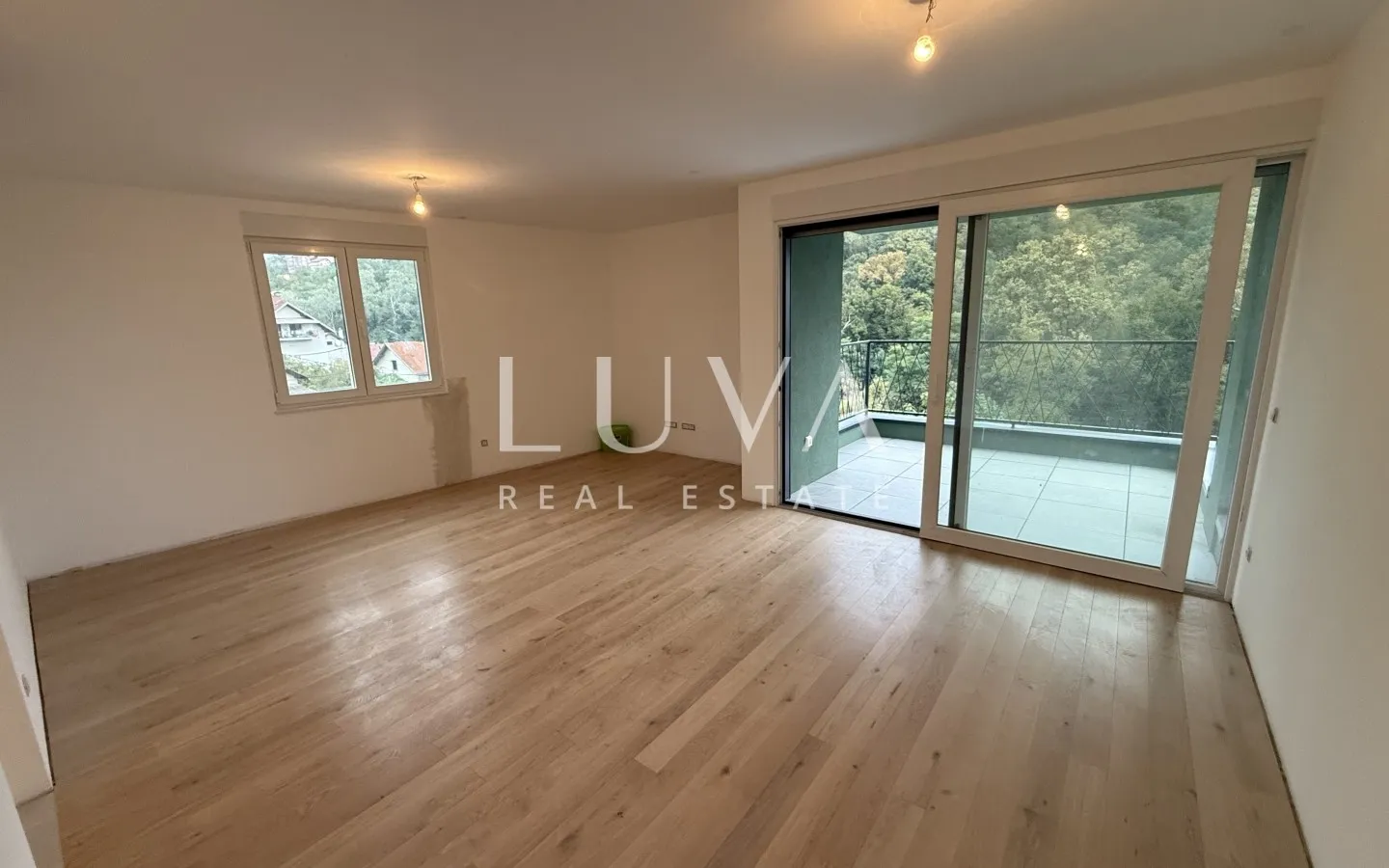 Zagreb, Fraterščica – Neubau 4-Zimmer-Wohnung + 2 Außenstellplätze + 1 Garagenstellplatz, 124 m²